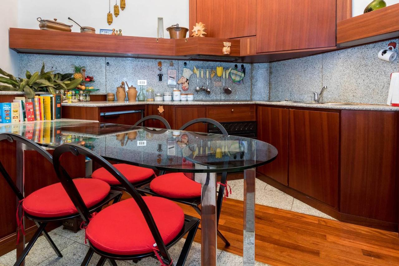Joivy Charming Apt With Terrace In The Very Heart Of Milano Eksteriør billede